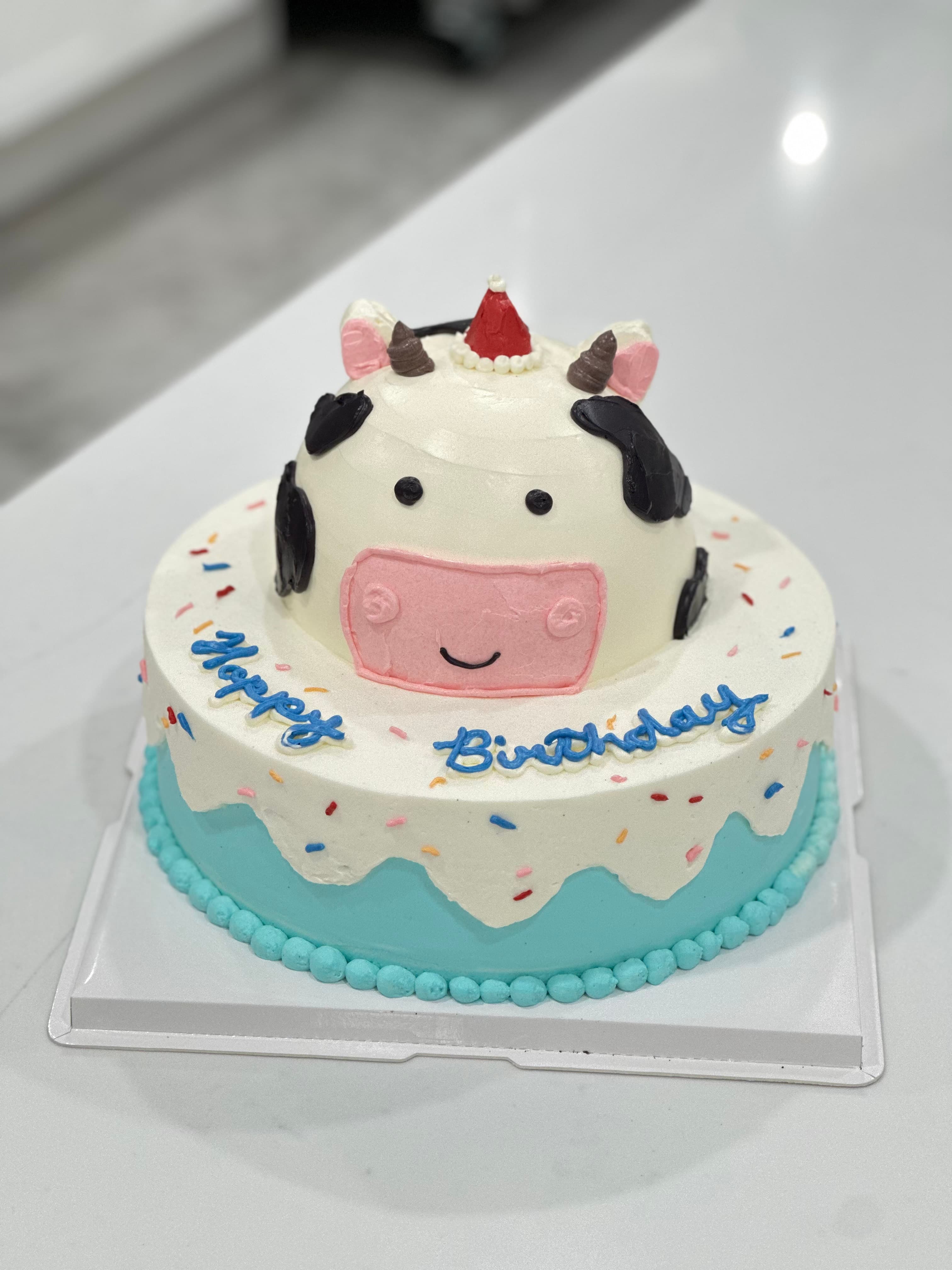 birthday cow cake